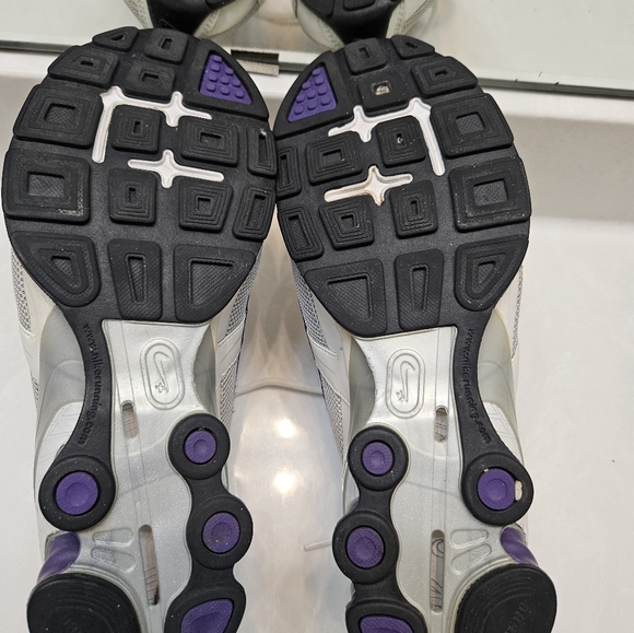 Nike Air Max Navina 2.Women's size 9.5Oyster and purpleGreat condition - Picture 6 of 6